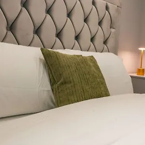 Adam Short Bed & Breakfast